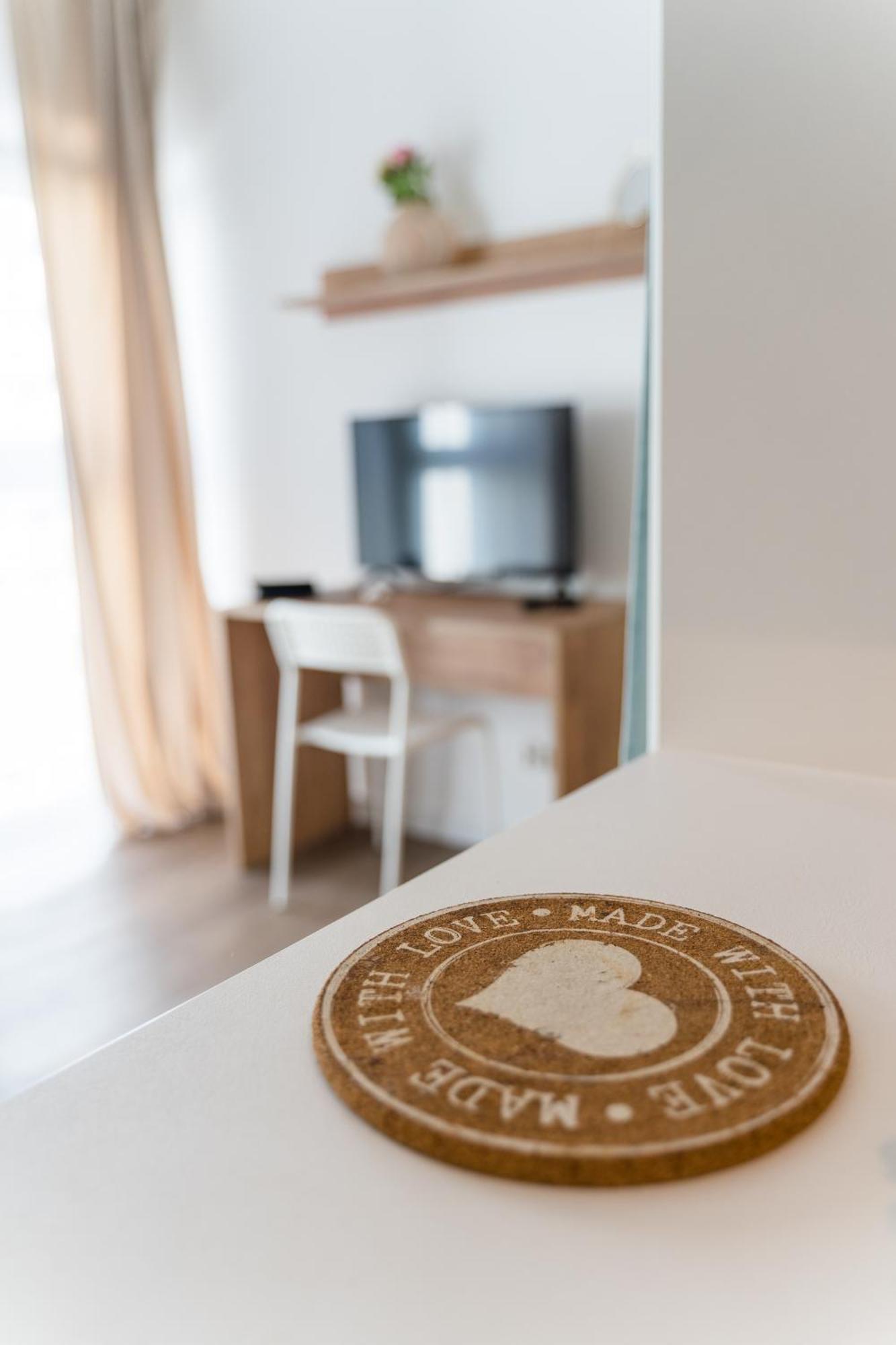 Apartamenty Jaworska 4 - Properunit วรอตซวาฟ ภายนอก รูปภาพ